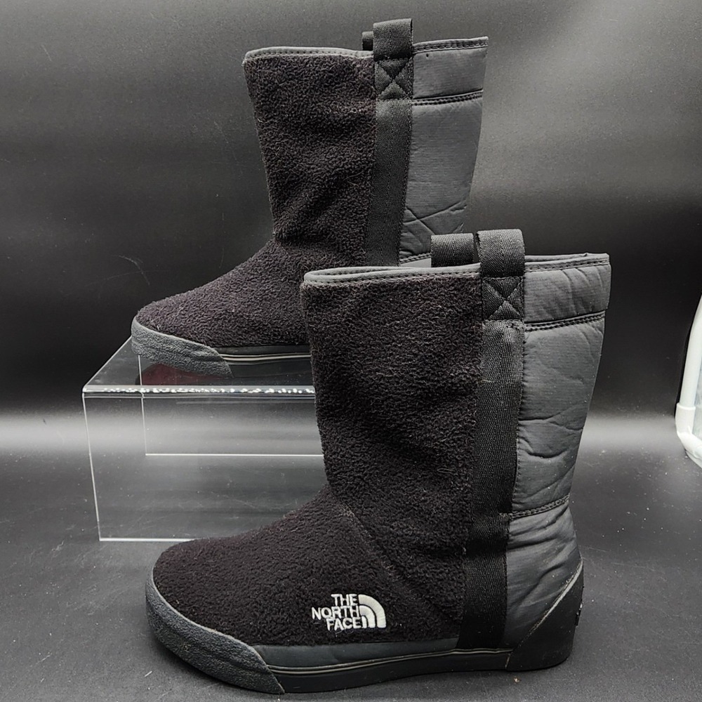 The North Face 8 Black Fleece Quilted Winter Boots Gorpcore Après Ski Outdoor